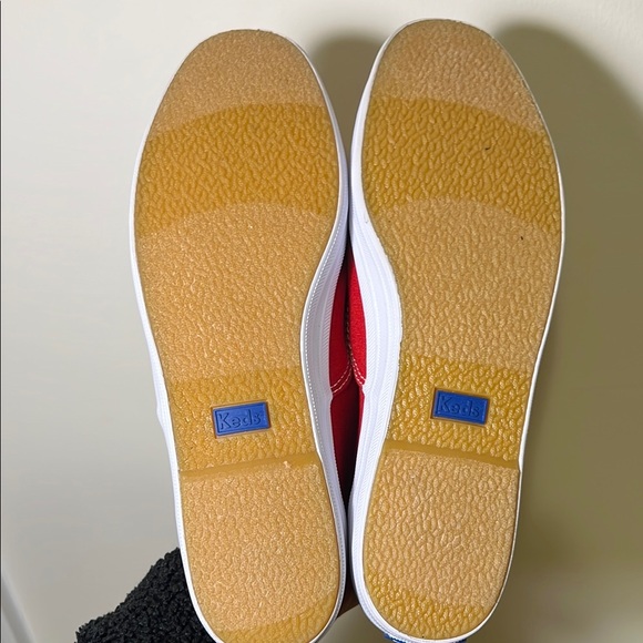 Keds Vibrant Red Canvas Shoes, Women’s 7.5 - Picture 7 of 7